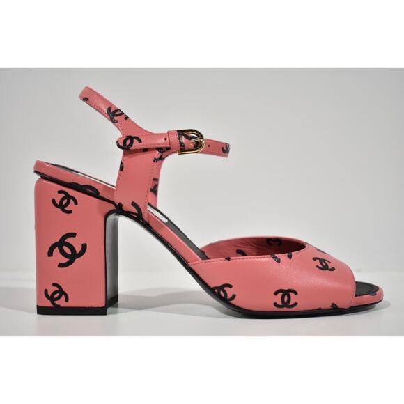 Chanel 22S Pink Black Printed Lambskin CC Logo Ankle Strap Block Heel Sandal 37 - Picture 1 of 11